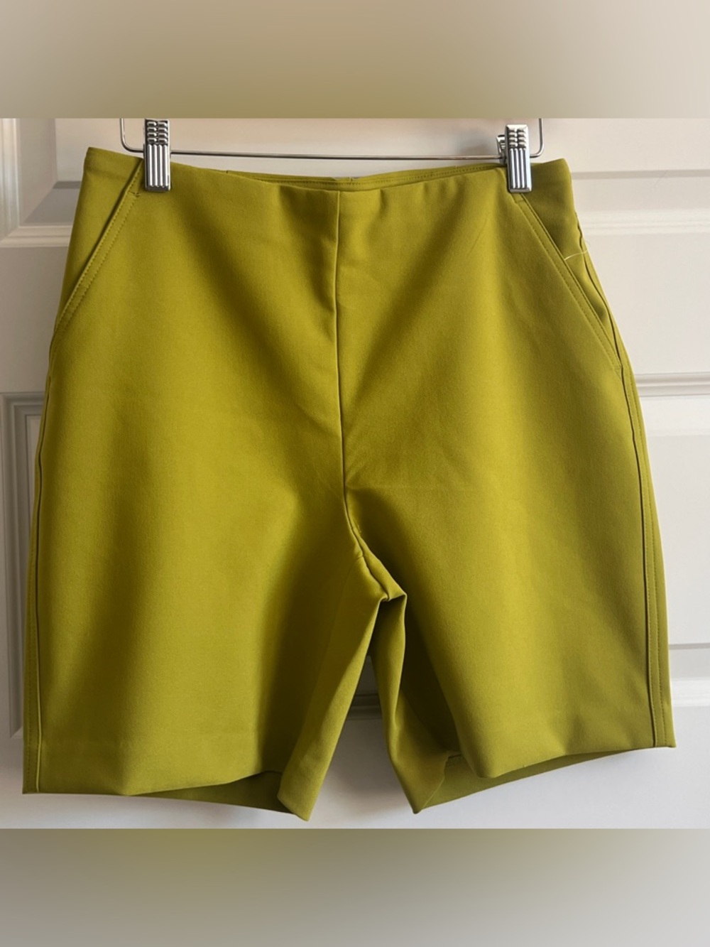 RACHEL ZOE Shorts Business Casual Size 2 NWT Lime Green Pockets!